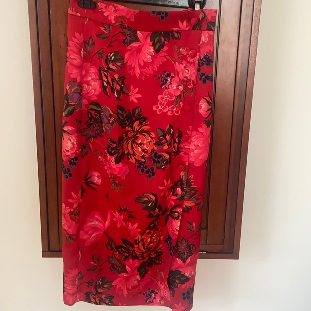 Vintage buttoned skirt